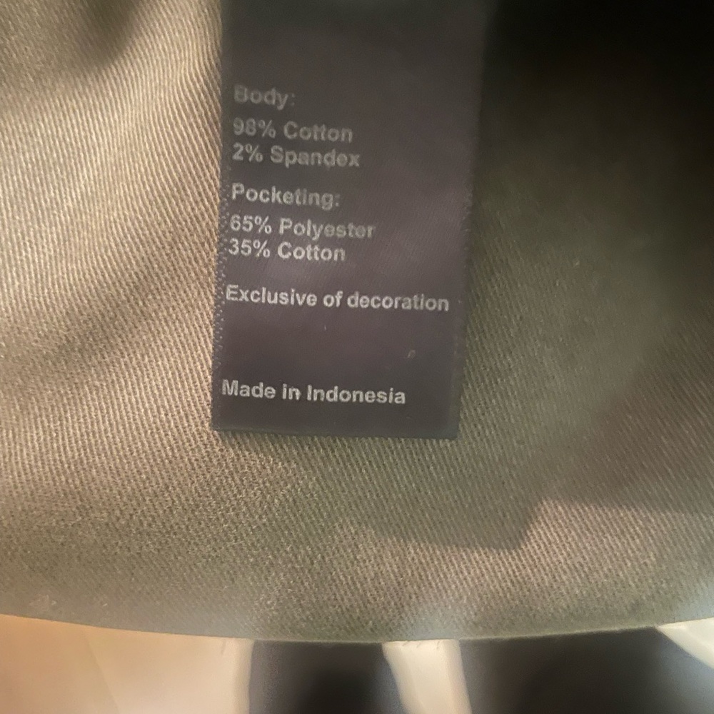 Men's Flint & Tinder Olive Shorts Size 33. 7 inch inseam no tears or blemishes - Picture 3 of 3